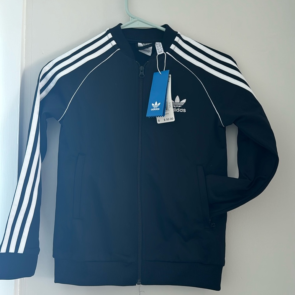 NWT Adidas zip up (9-10)